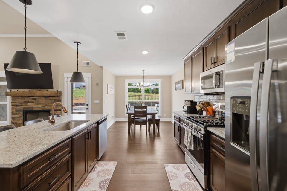 House, 3 Bedrooms | Private kitchen | Coffee/tea maker, fridge, oven, toaster