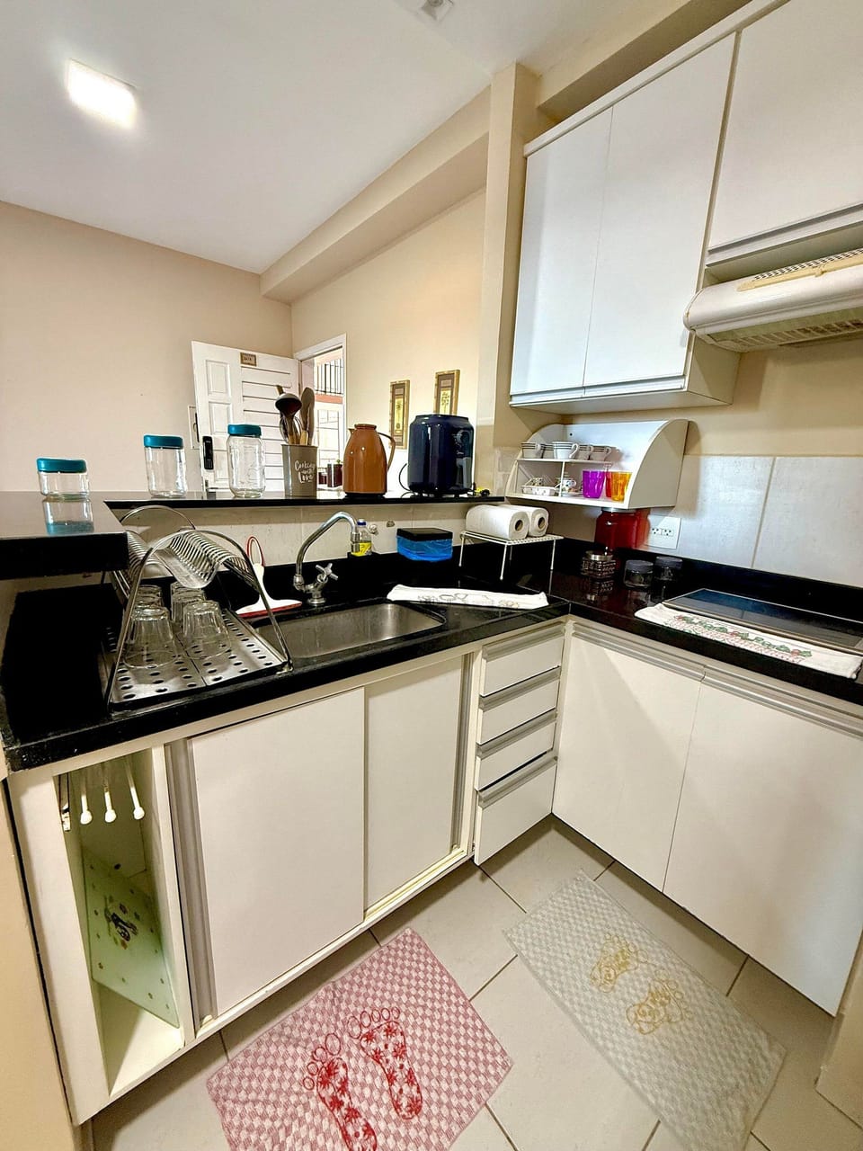 Basic Apartment | Private kitchen