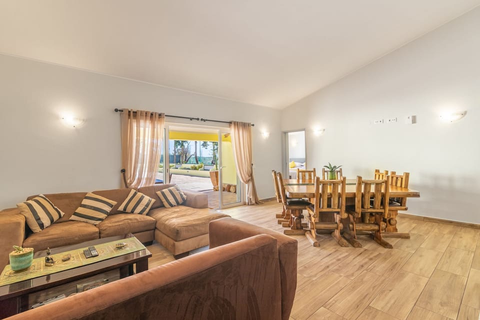 4 bedrooms