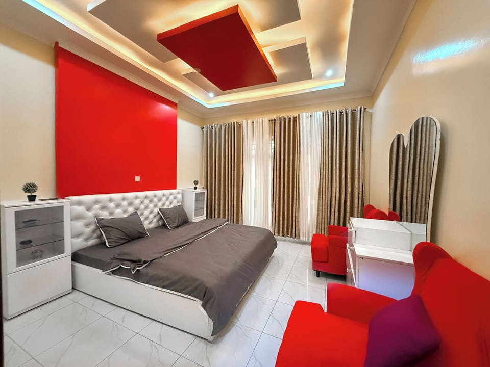 Classic Double Room, City View | In-room safe, desk, laptop workspace, WiFi (free)