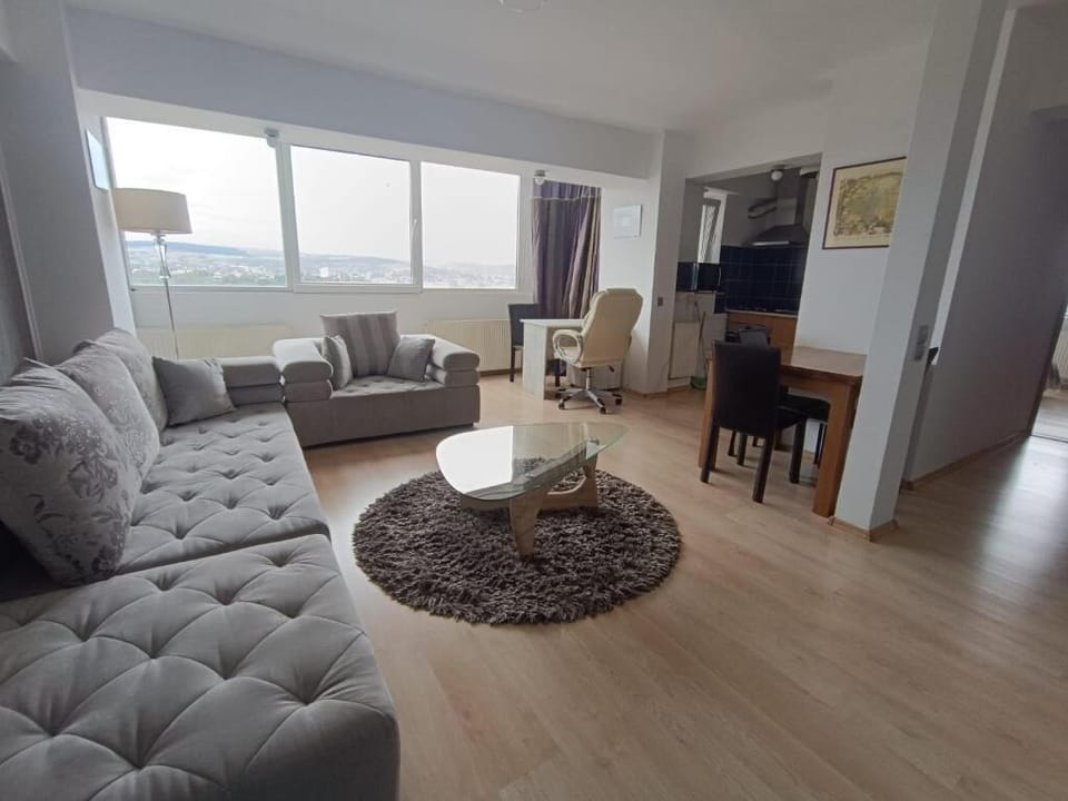 Panoramic Apartment, Balcony, City View | Living area