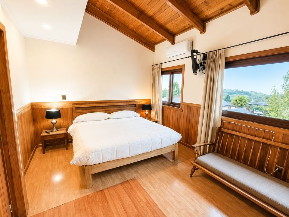 Classic Triple Room, Lake View | In-room safe, desk, free WiFi