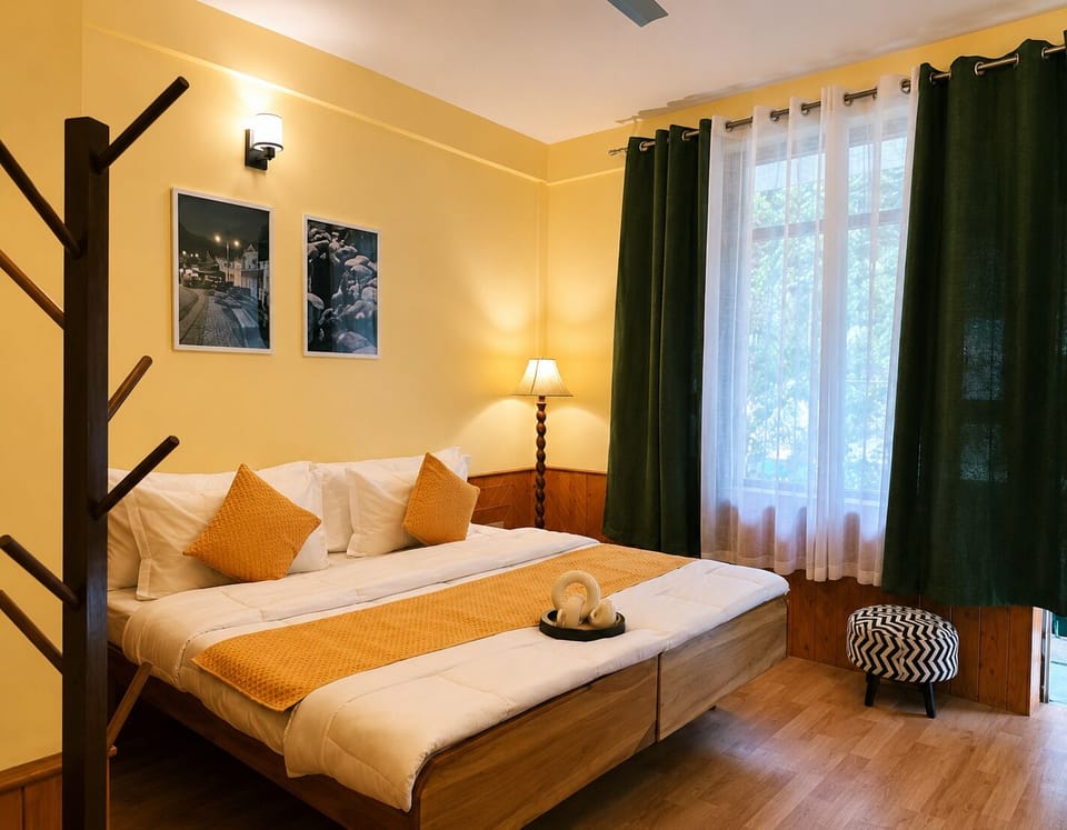 Deluxe Double Room, Mountain View | WiFi (free)