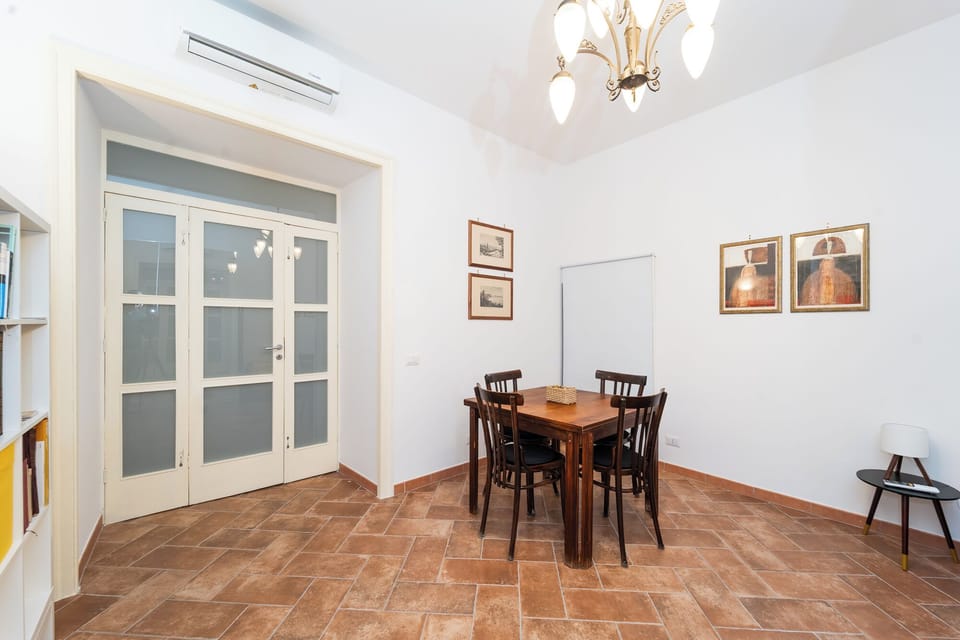 Apartment (1 Bedroom) | Interior