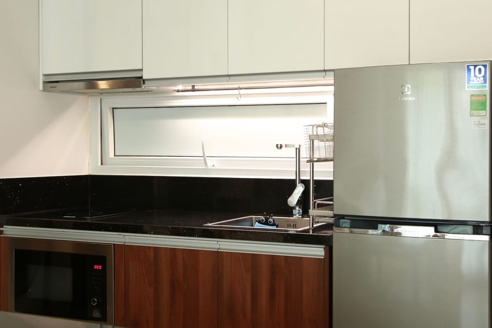 Standard Studio | Private kitchen | Fridge, microwave, stovetop, cookware/dishes/utensils