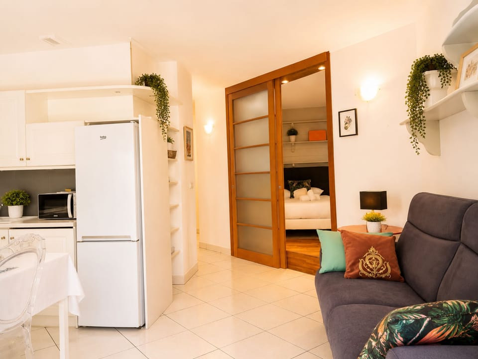 House | 1 bedroom
