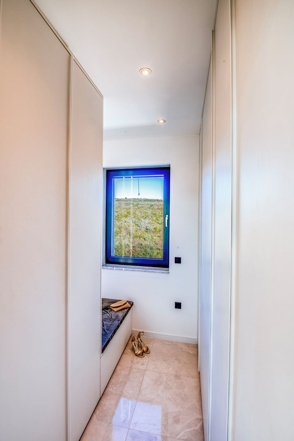 Villa, City View | Interior