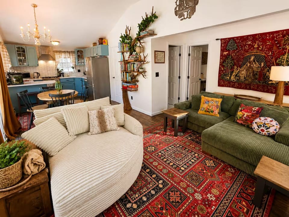 Family Cottage, River View | Living area | Books