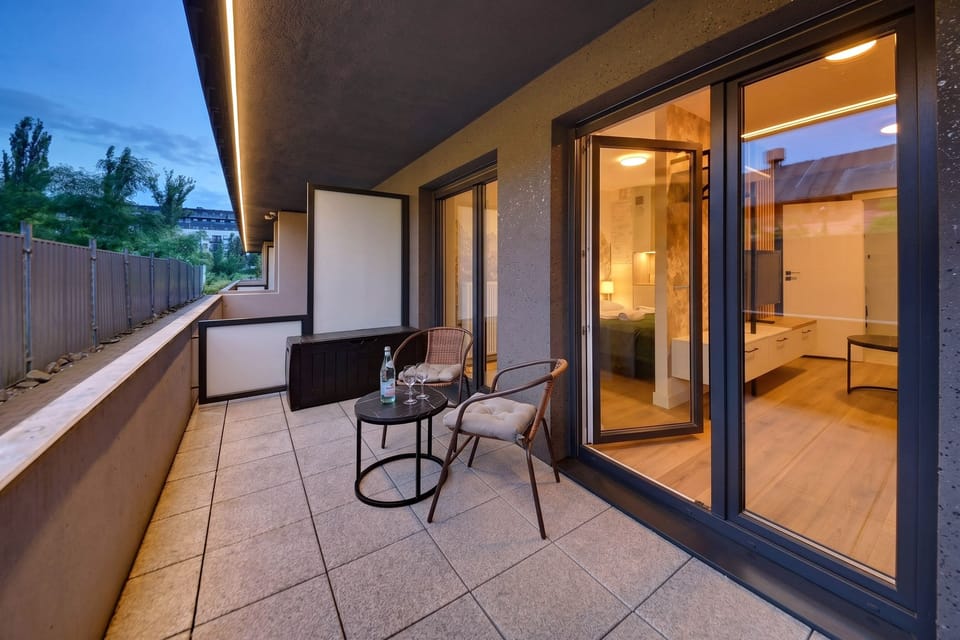 Studio | Balcony