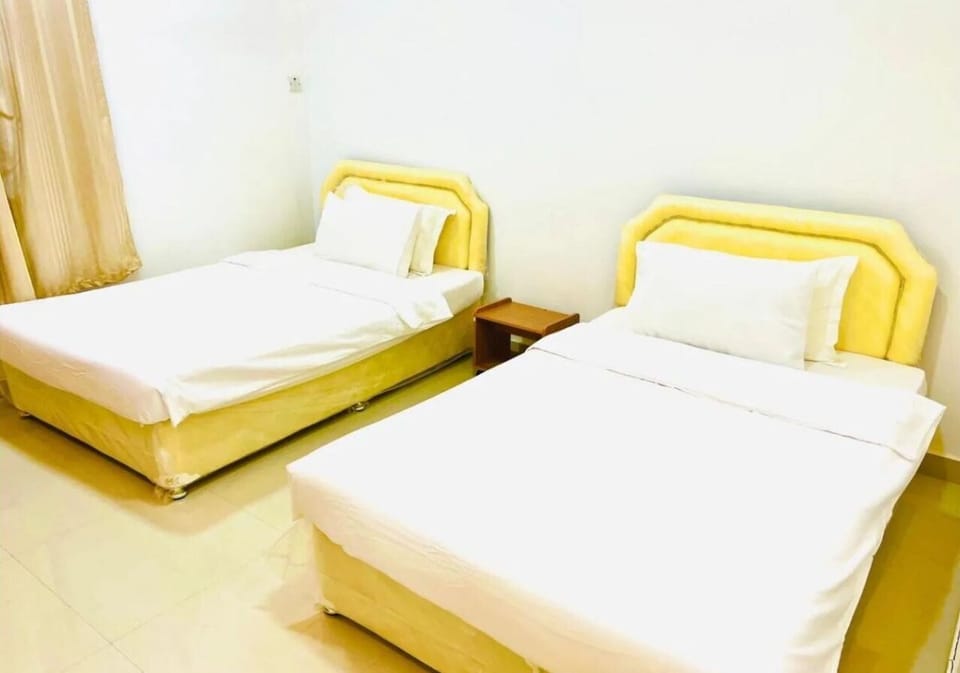 In-room safe, laptop workspace, WiFi (free)