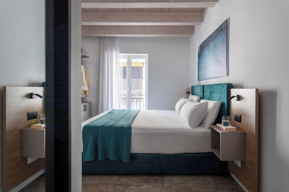Superior Double Room | Desk, laptop workspace, free WiFi