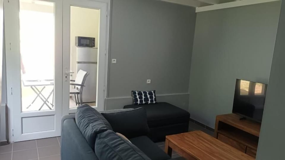House, 1 Queen Bed with Sofa bed | Living area