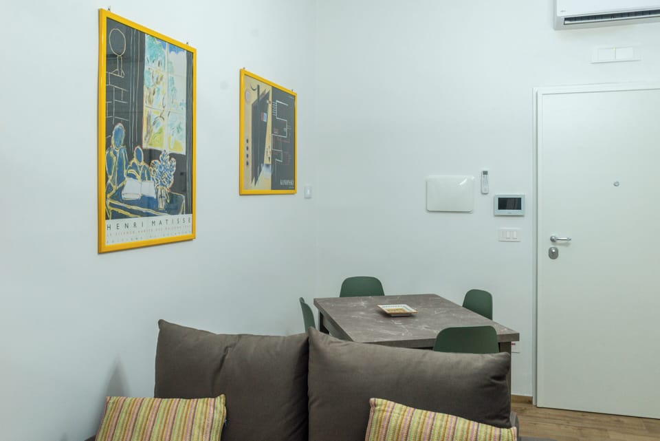Apartment, 1 Double Bed | Dining