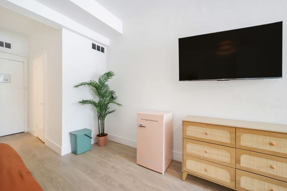 Standard Double Room, 2 Double Beds, Private Bathroom (Self check-in) | Memory foam beds, in-room safe, desk, laptop workspace