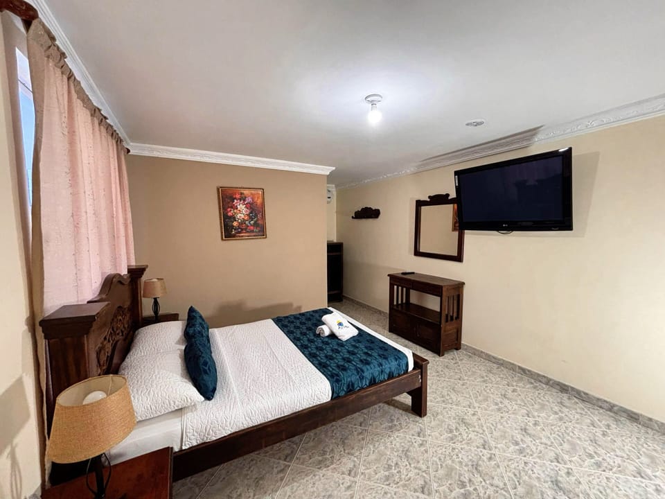 Standard Double Room | WiFi (free), individually furnished, bed sheets