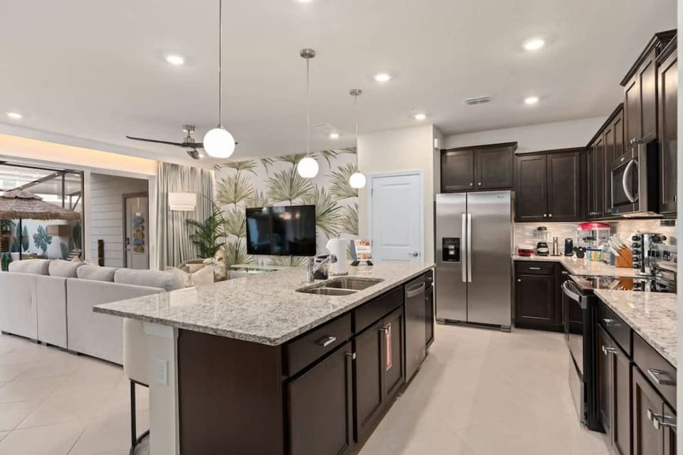 House | 5 bedrooms, high-speed internet