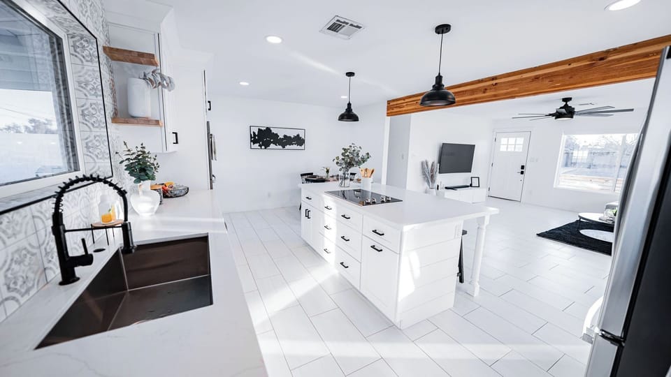 House (3 Bedrooms) | Interior