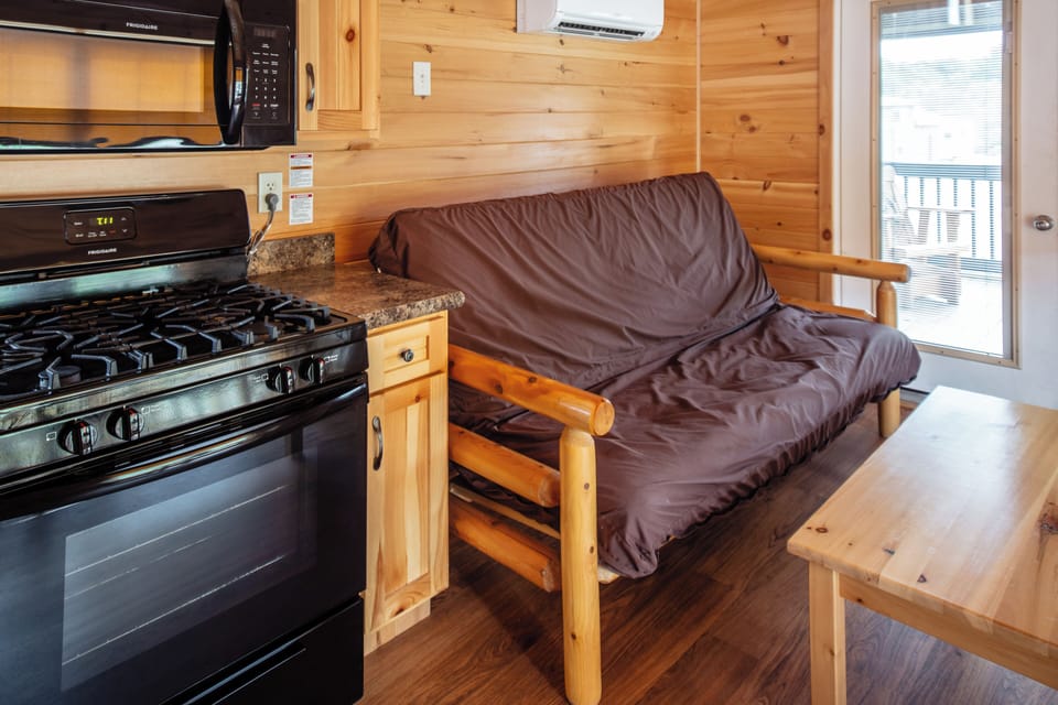  Hillside Premium Loft Cabin | Interior