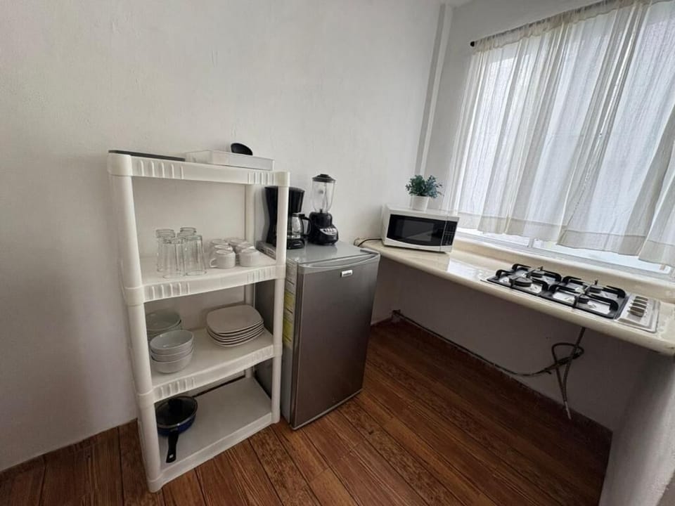 Basic Apartment, 4 Bedrooms, Non Smoking, Kitchenette | Private kitchen
