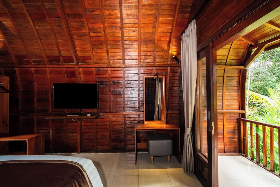 Traditional Double Room | Desk, laptop workspace, free WiFi