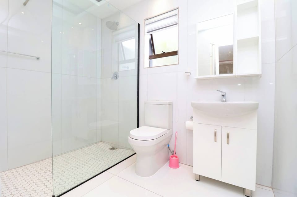 Studio, 1 Bedroom, Accessible | Bathroom
