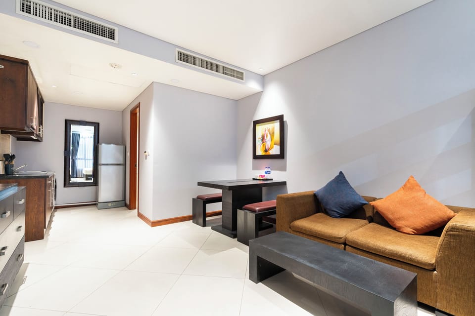 Comfort Apartment, City View | Living area