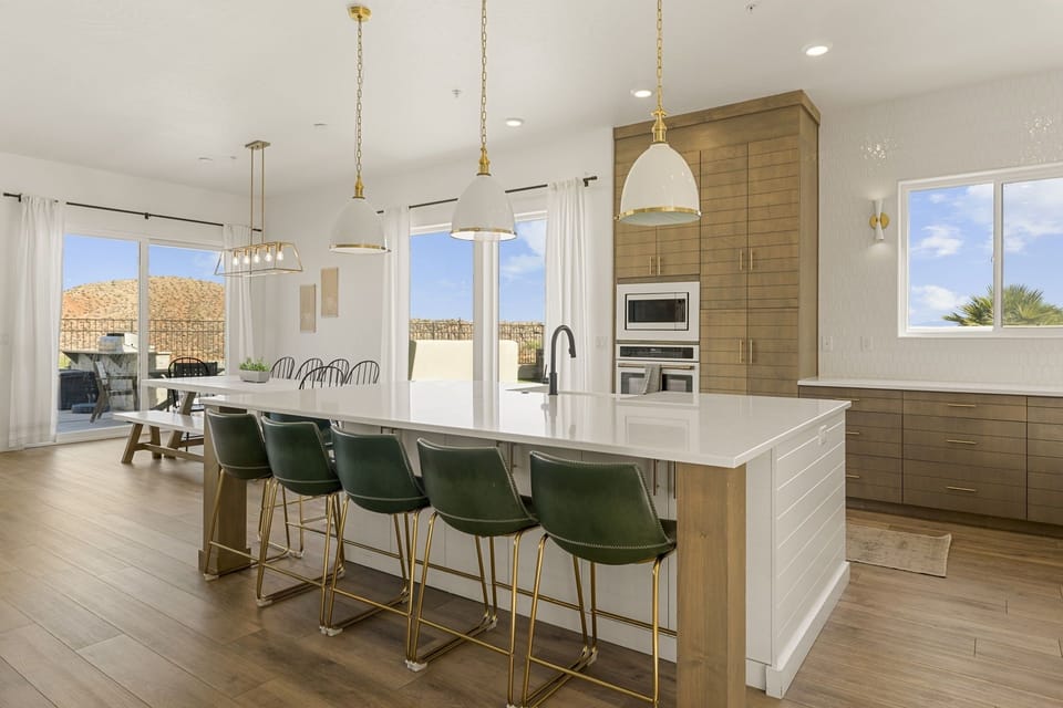 House, Multiple Bedrooms | Private kitchen | Fridge, oven, coffee/tea maker, toaster
