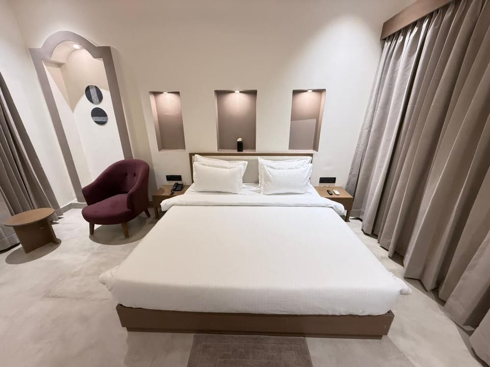 Luxury Double Room | Free WiFi