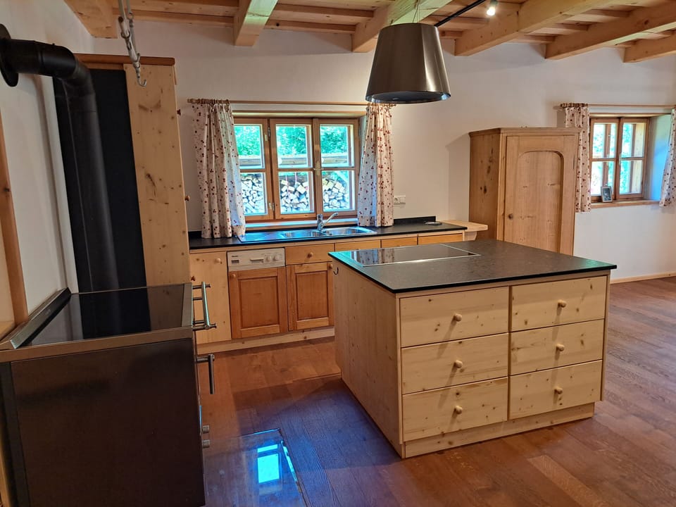 Comfort Apartment, 1 Bedroom, Garden View | Private kitchen | Coffee/tea maker, electric kettle