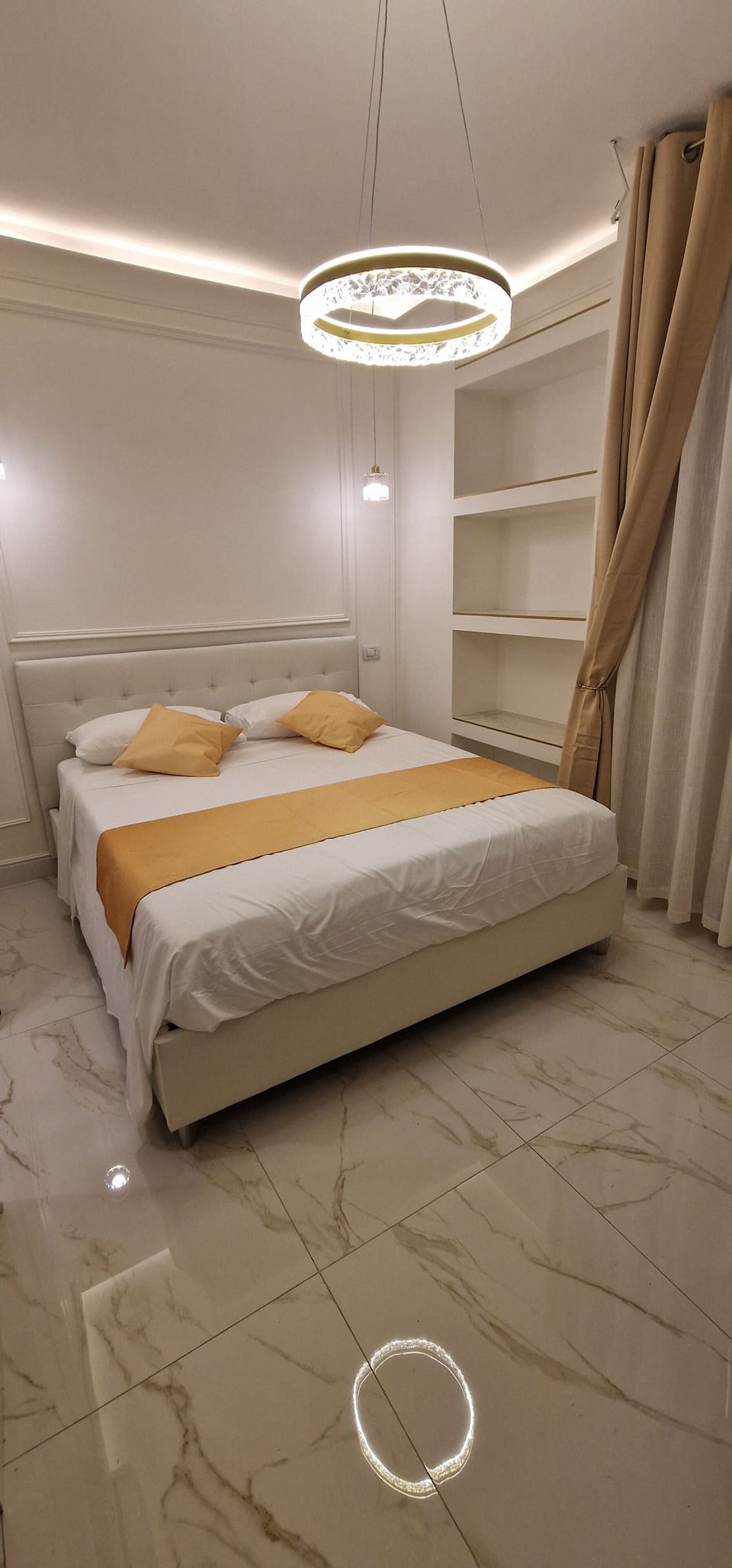 Deluxe Double Room | Desk, laptop workspace, soundproofing, WiFi (free)