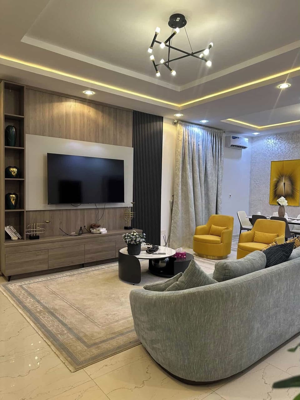 Economy Apartment, Balcony, City View | Living area