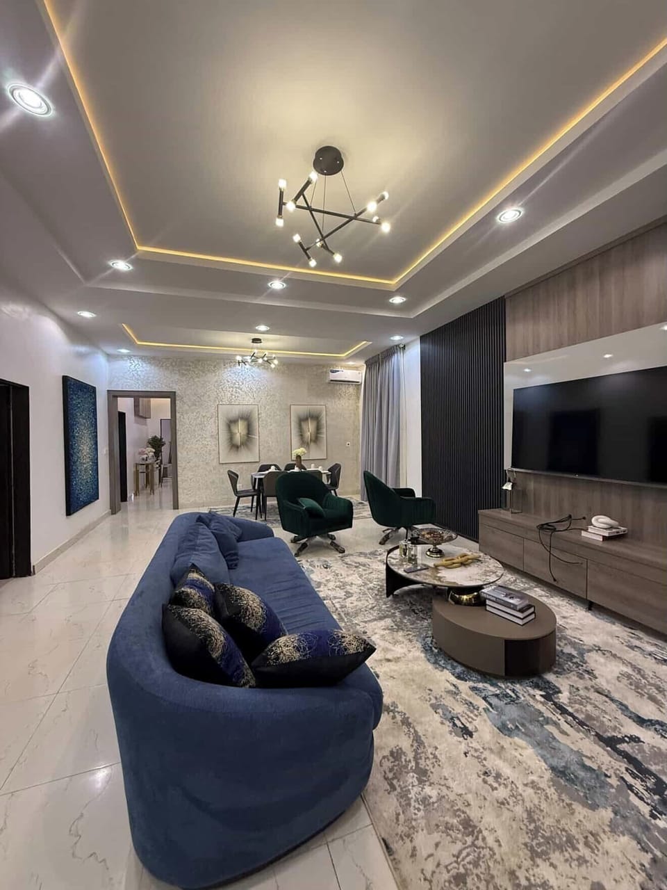 Economy Apartment, Balcony, City View | Living area
