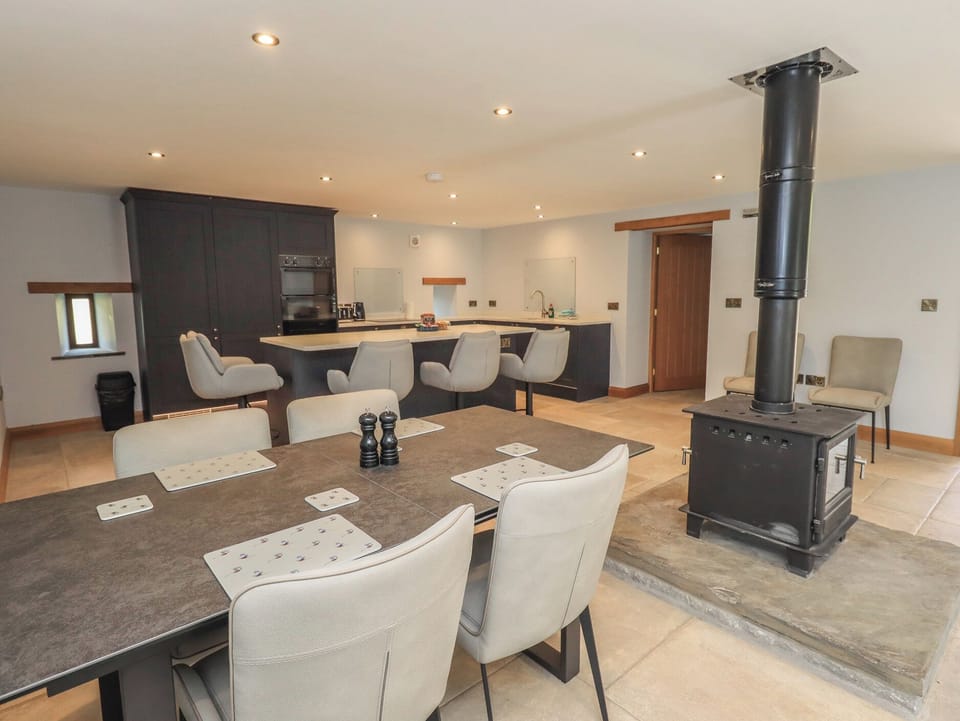 Cottage | Interior