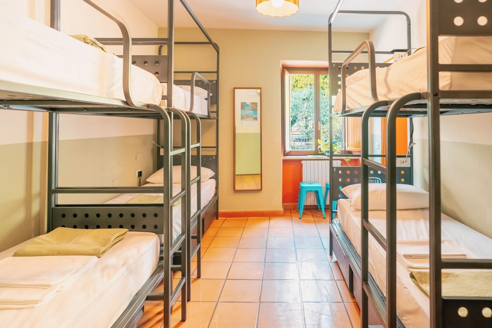 Bed in 6 Bed Female Dorm | Desk, blackout drapes, WiFi (free), individually furnished