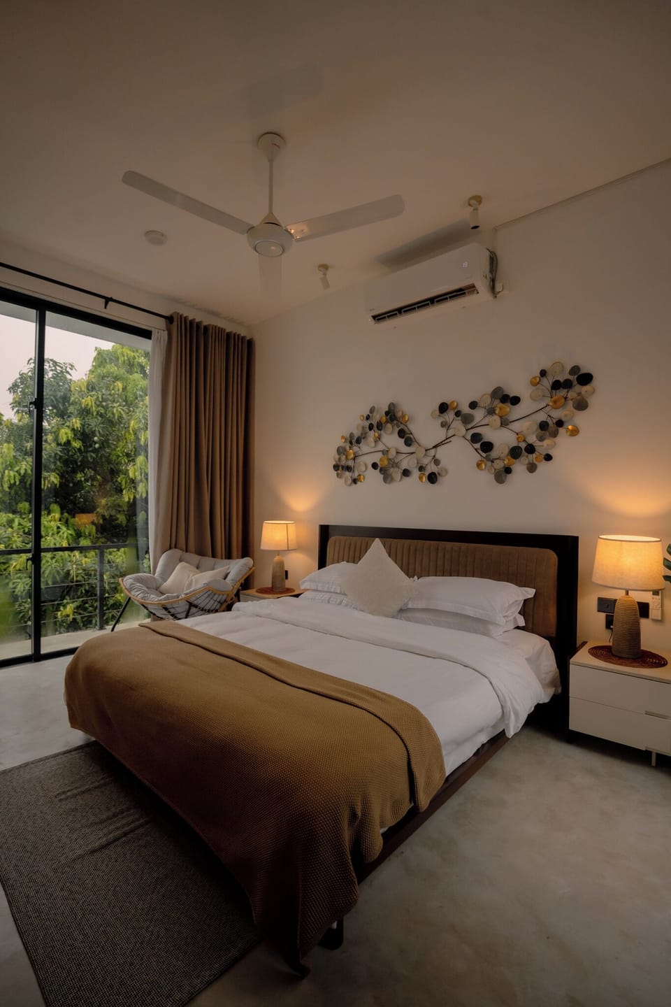 Luxury Double Room, Garden View | Blackout drapes, soundproofing, iron/ironing board, free WiFi