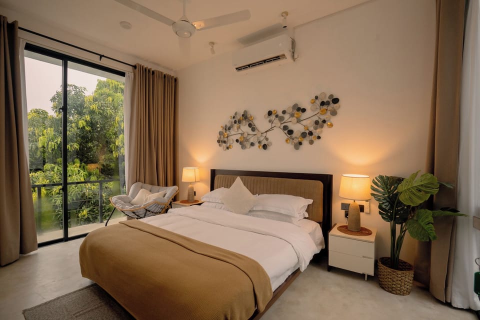 Luxury Double Room, Garden View | Blackout drapes, soundproofing, iron/ironing board, free WiFi