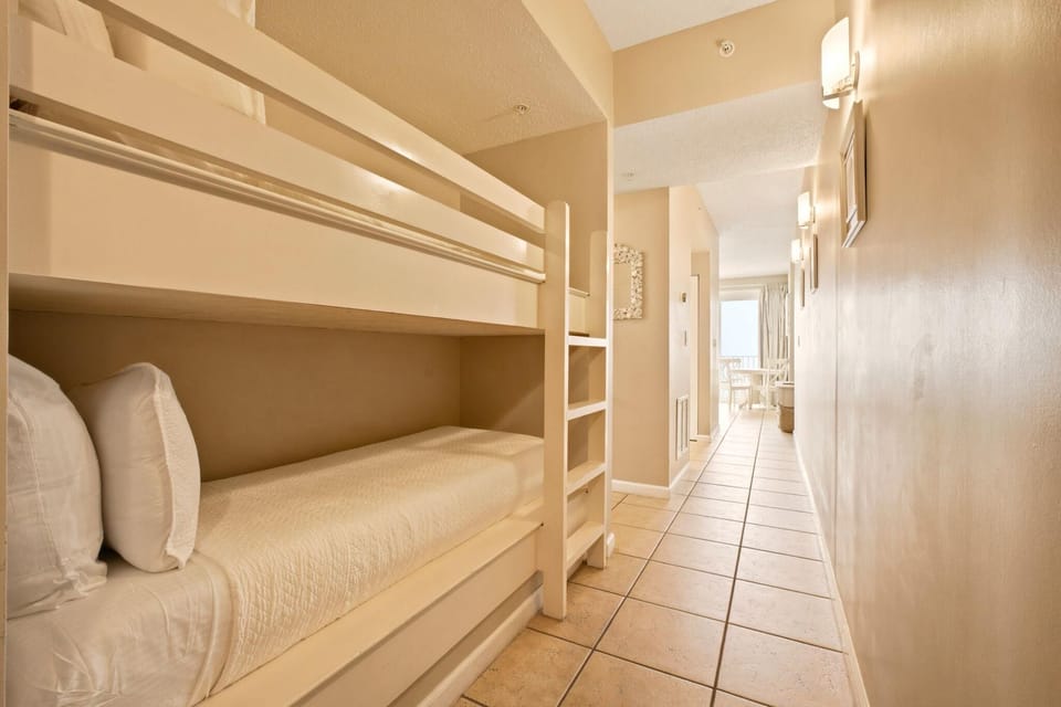 Condo, 1 King Bed with Sofa bed (Windemere 1004) | 1 bedroom