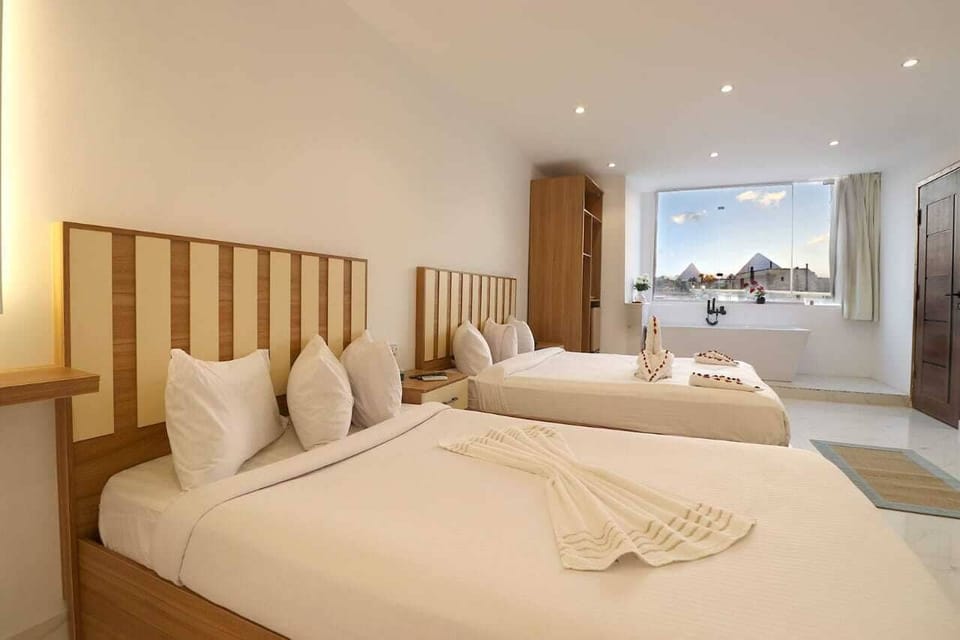 Deluxe Double Room | Premium bedding, desk, WiFi (free), individually decorated