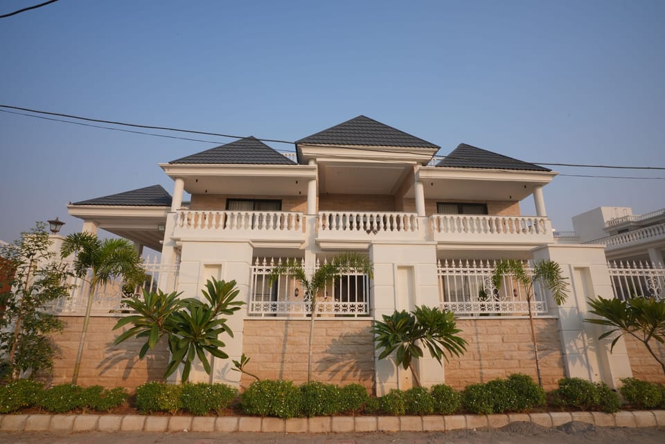 Luxury Villa, Balcony | Exterior