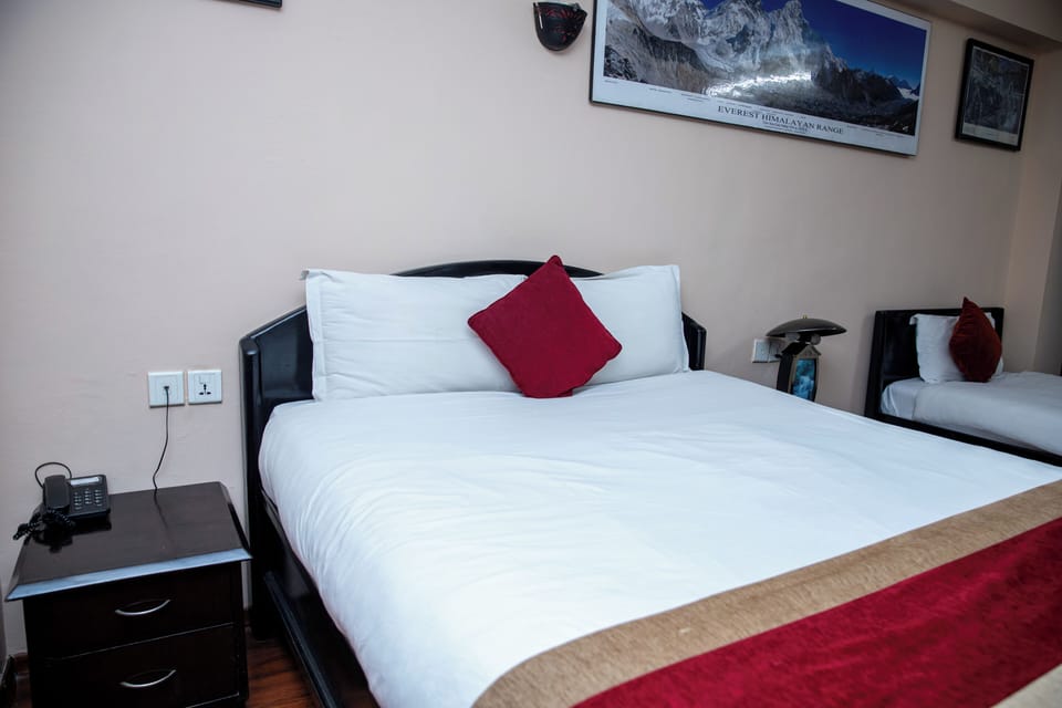 Deluxe Double Room | Desk, laptop workspace, free WiFi