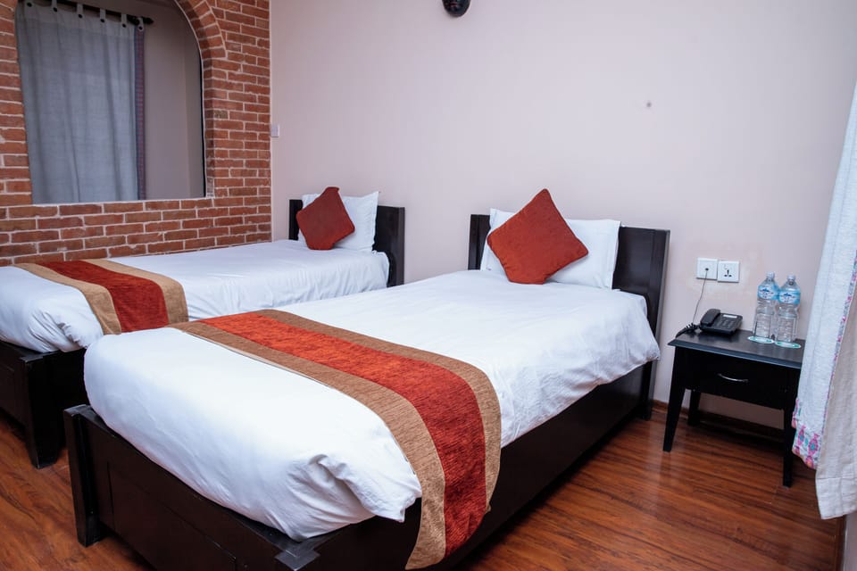 Deluxe Room | Desk, laptop workspace, free WiFi