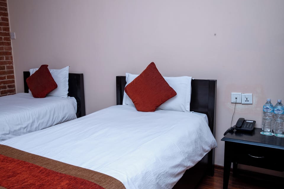 Deluxe Room | Desk, laptop workspace, free WiFi