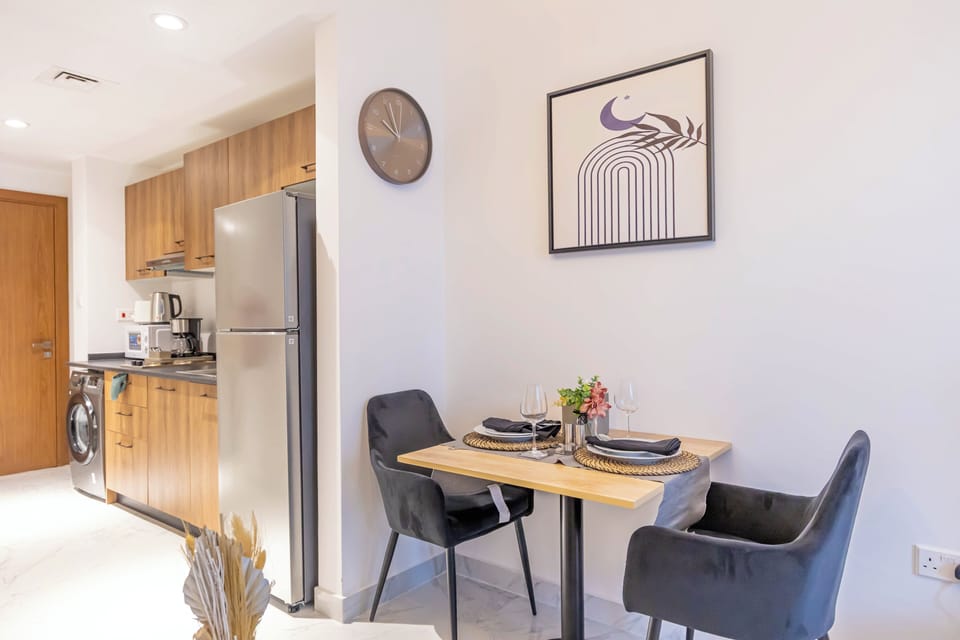 Apartment, Balcony | Dining
