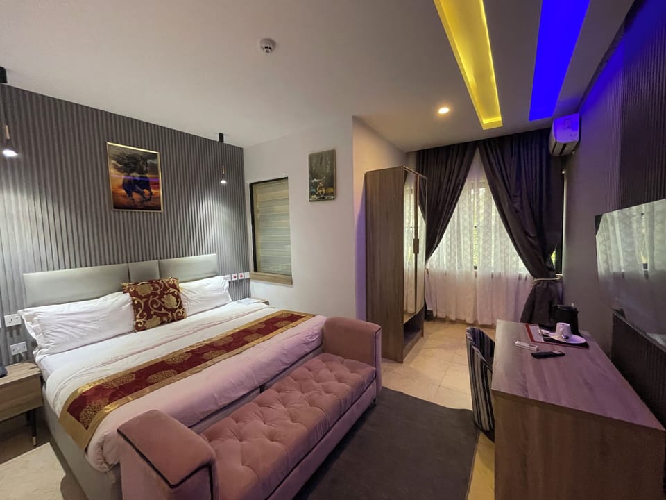 Superior Single Room, City View | Desk, laptop workspace, free WiFi
