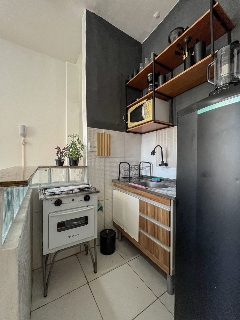 Apartment | Private kitchen | Fridge, microwave, oven, stovetop