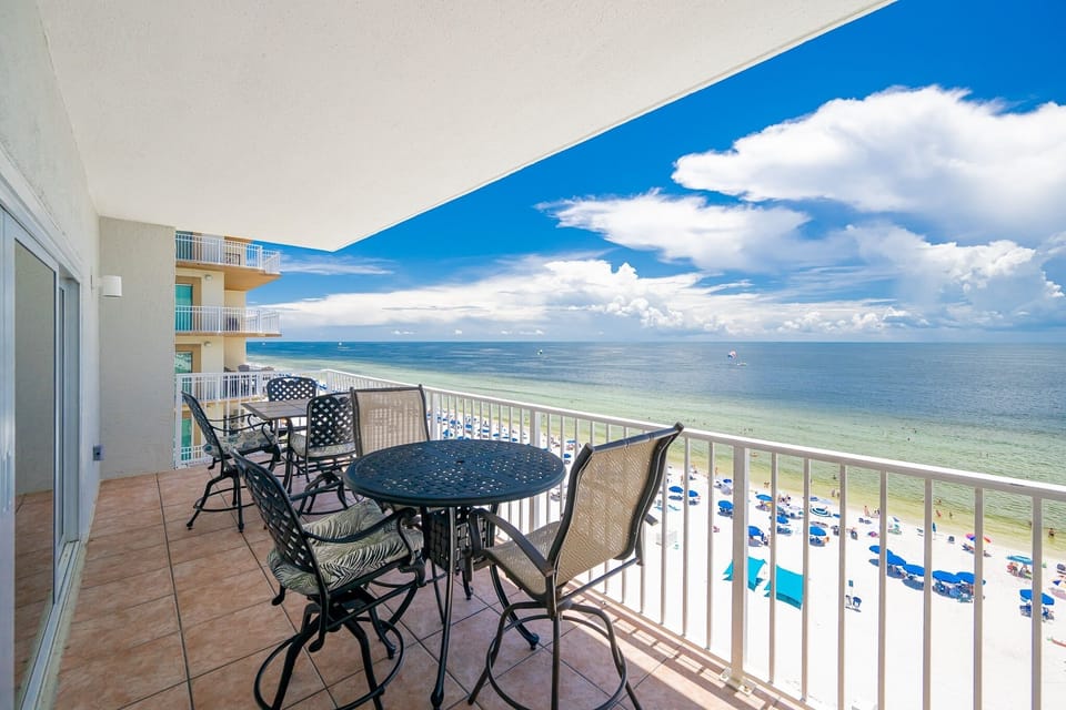 Condo, 4 Bedrooms | Outdoor dining