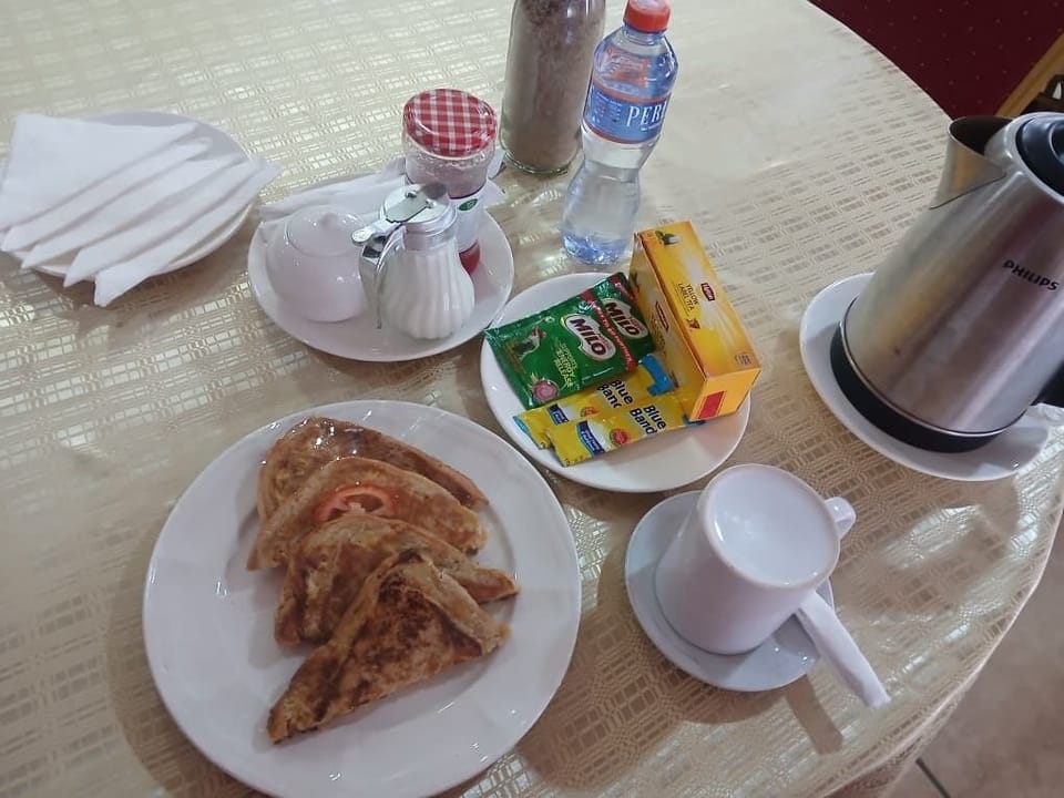 Free daily buffet breakfast