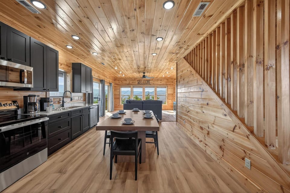 Cabin, Multiple Beds, Balcony, Mountain View ( Mountain Spirits) | Private kitchen | Fridge, microwave, oven, dishwasher