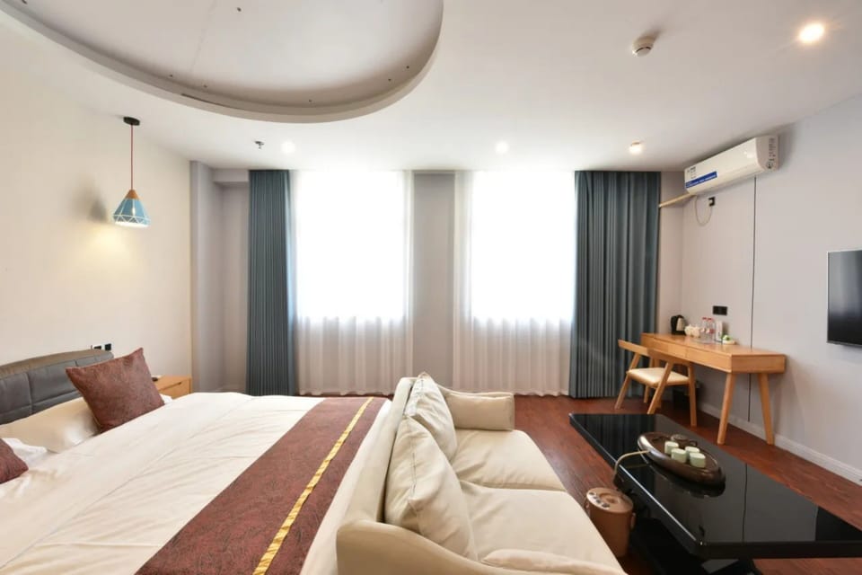 Luxury Double Room | Free WiFi
