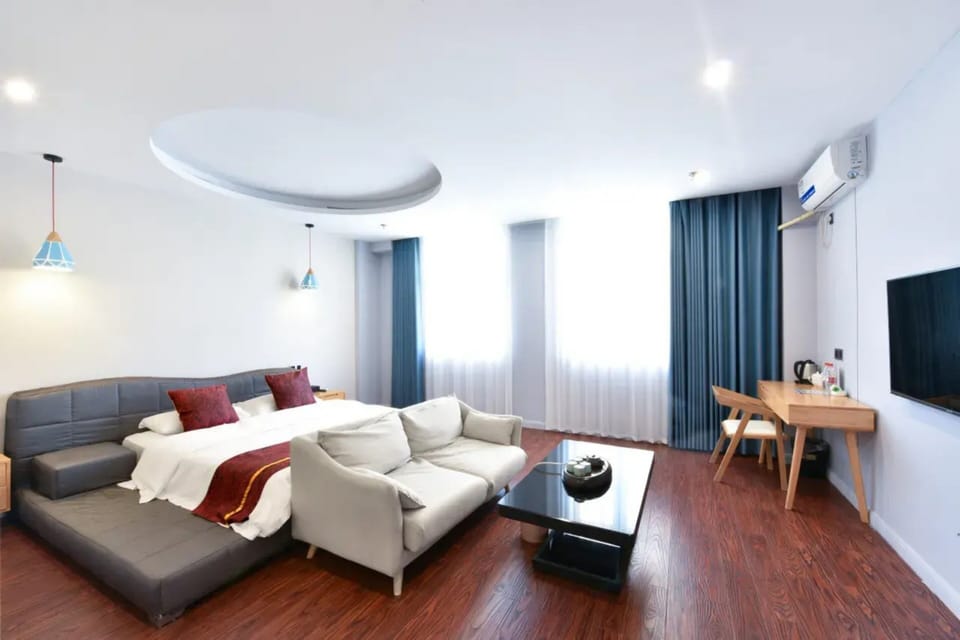 Luxury Double Room | Free WiFi